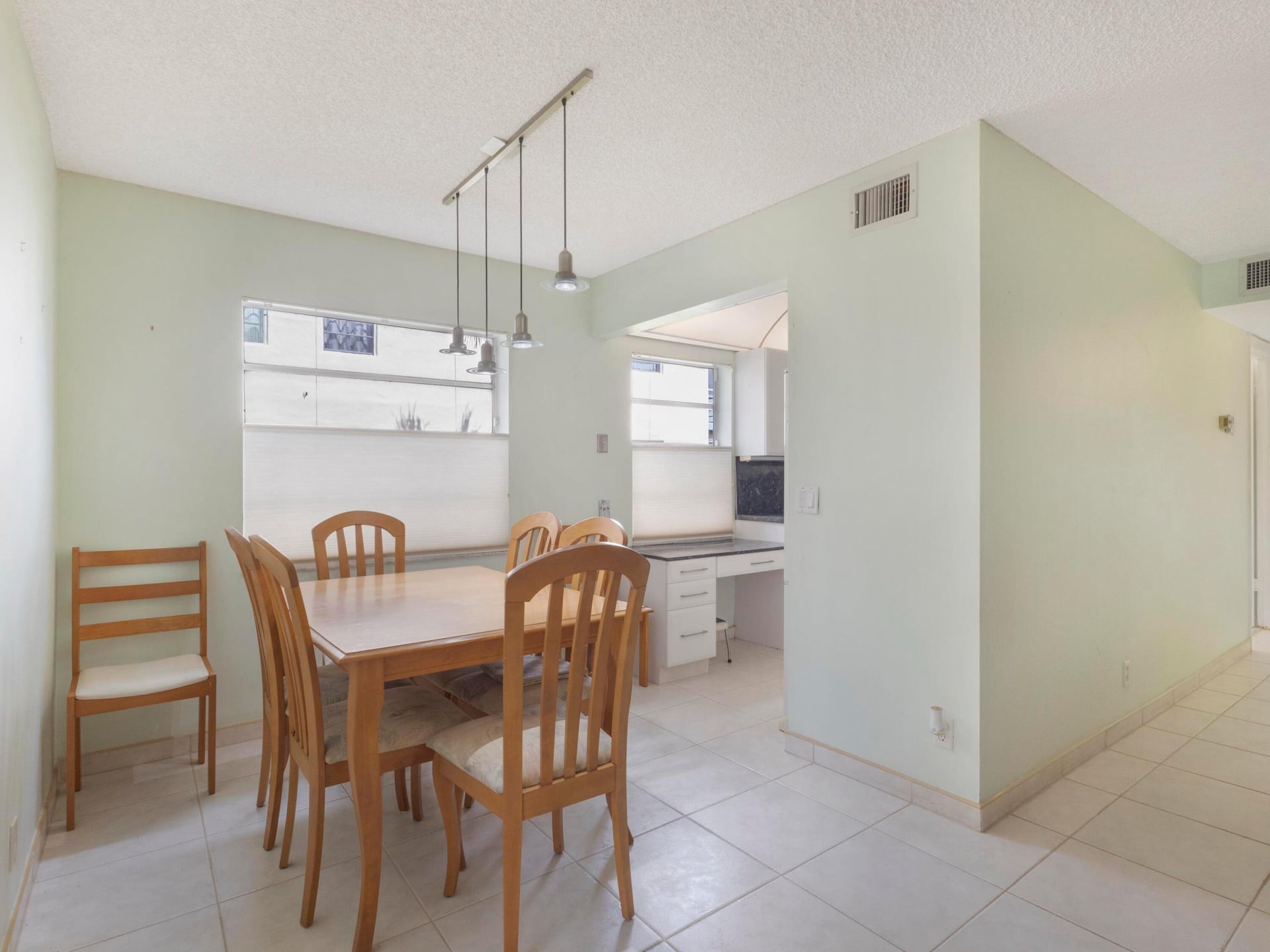Residence photo 6