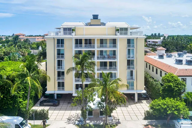 170 Chilean Avenue #2d