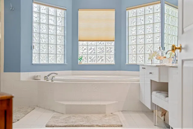 Boca Isles Residence photo 24