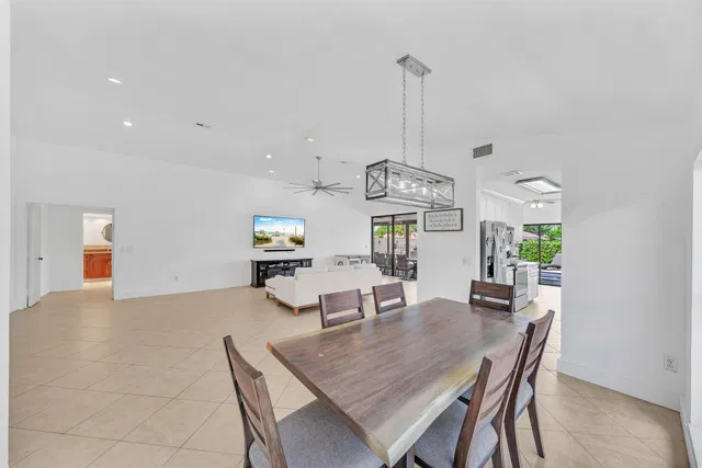 Residence photo 19