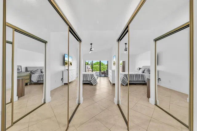Residence photo 23