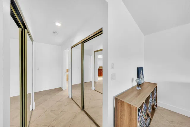 Residence photo 29