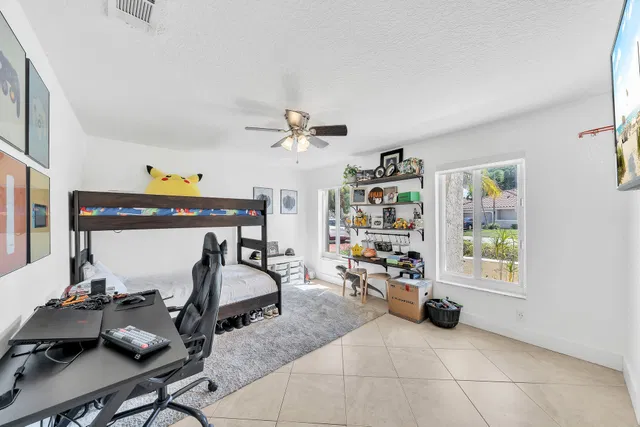 Residence photo 45