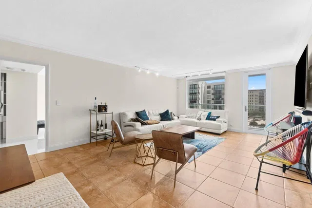 The Patrician of Palm Beach Unit 5150 photo 4