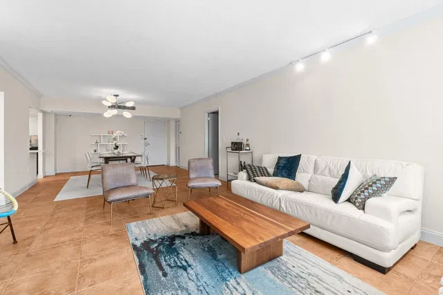 The Patrician of Palm Beach Unit 5150 photo 8