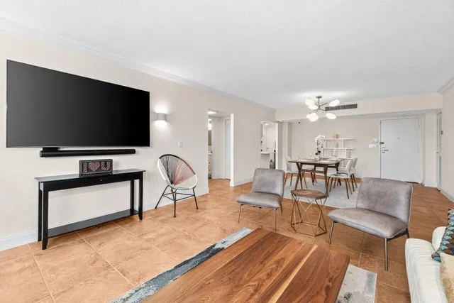 The Patrician of Palm Beach Unit 5150 photo 9