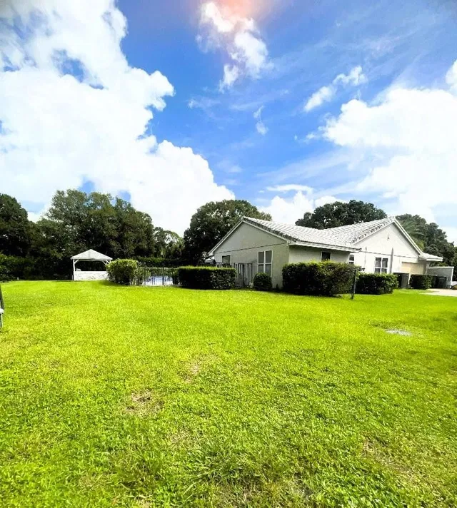 Paddock Park Residence photo 39