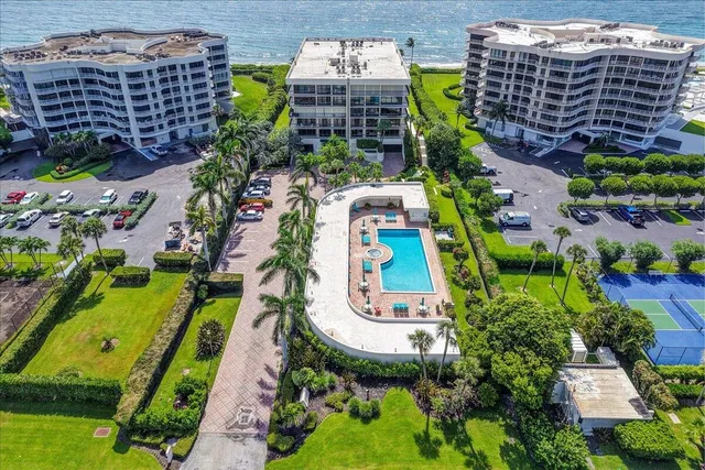 Emeraude Palm Beach Unit 201 photo 2