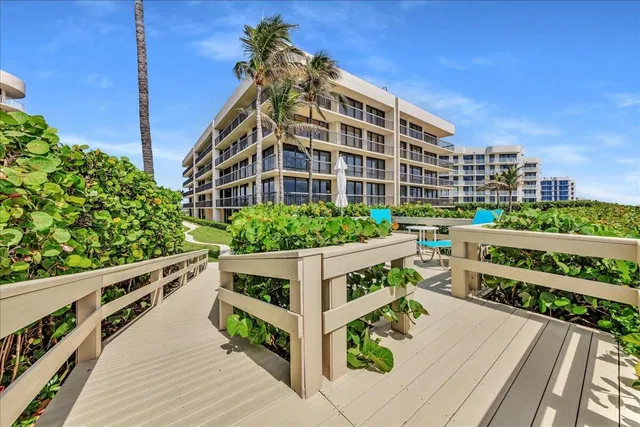 Emeraude Palm Beach Unit 201 photo 6
