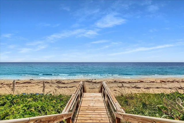 Emeraude Palm Beach Unit 201 photo 7