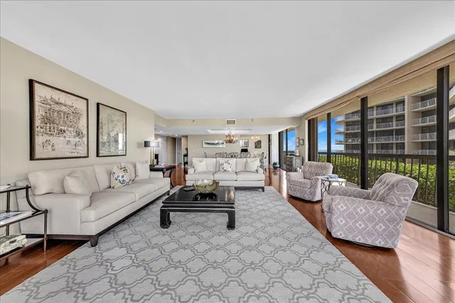 Emeraude Palm Beach Unit 201 photo 13