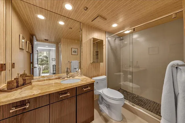 Emeraude Palm Beach Unit 201 photo 45