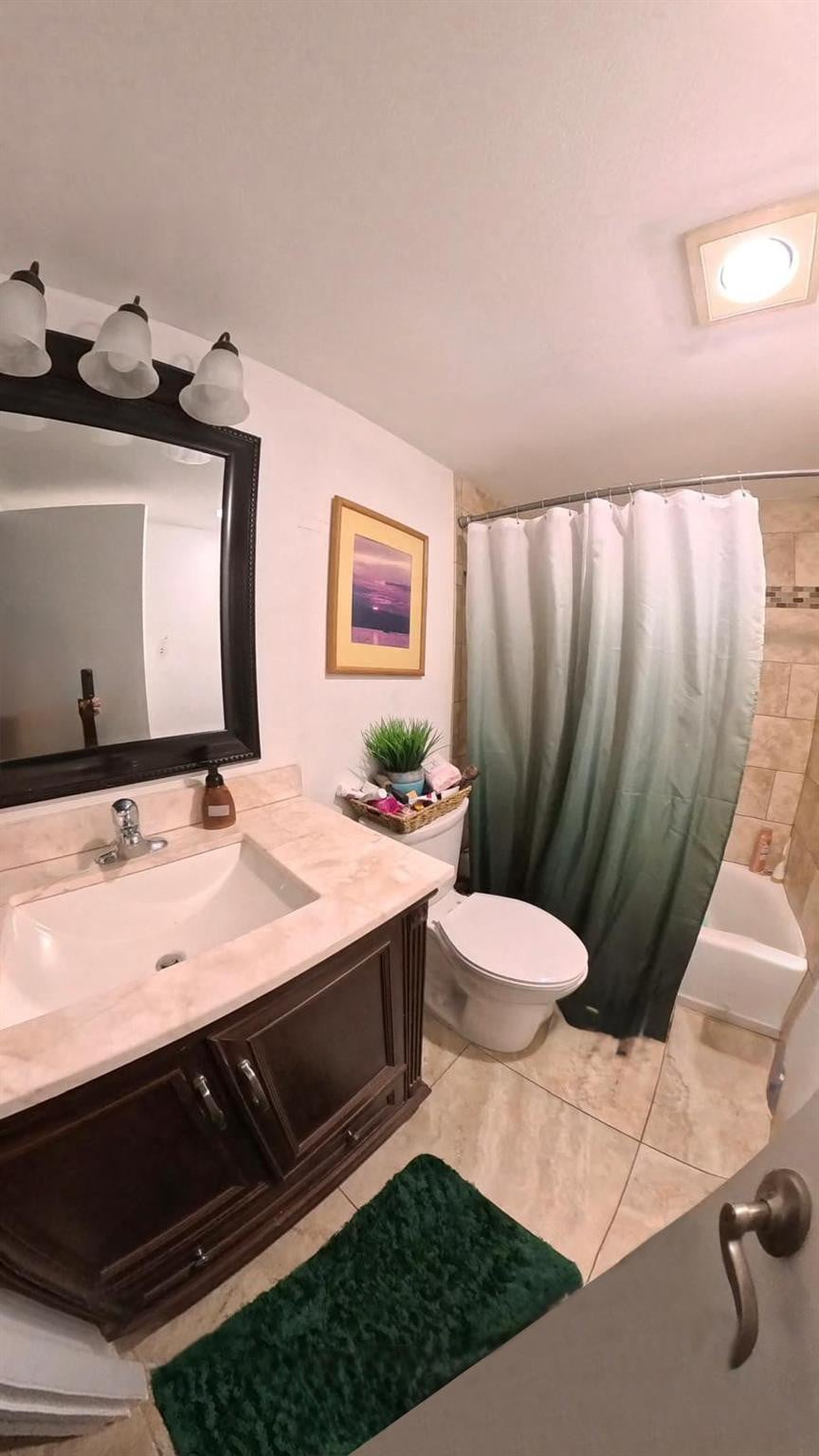 Unit M202 photo 17