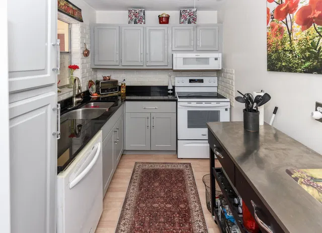  Residence photo 10