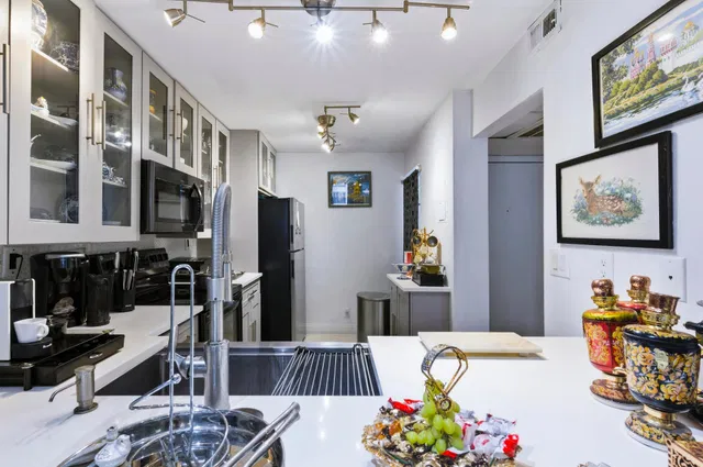 Boca Raton Unit 2050 photo 12
