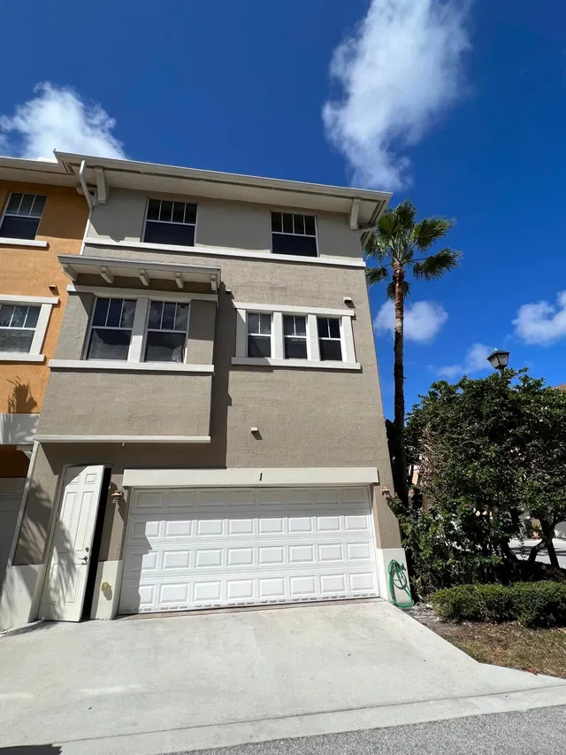 Cityside West Palm Beach Unit 1 photo 2