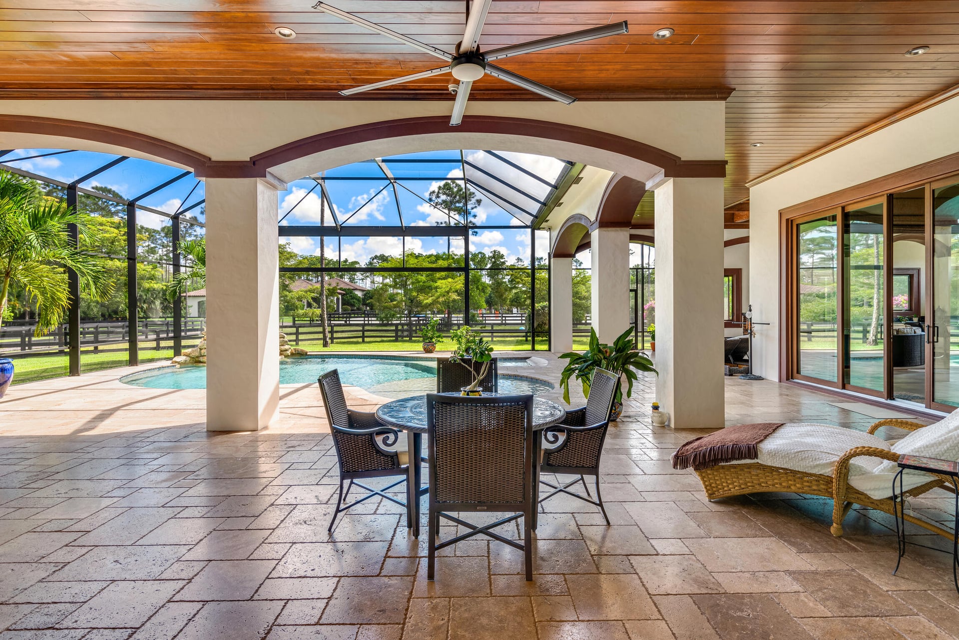 Homeland Residence photo 25