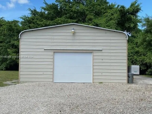 Residence photo 8