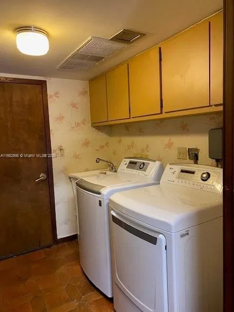 Residence photo 17