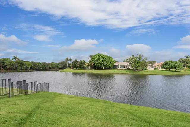 Frenchman's Creek Residence photo 6