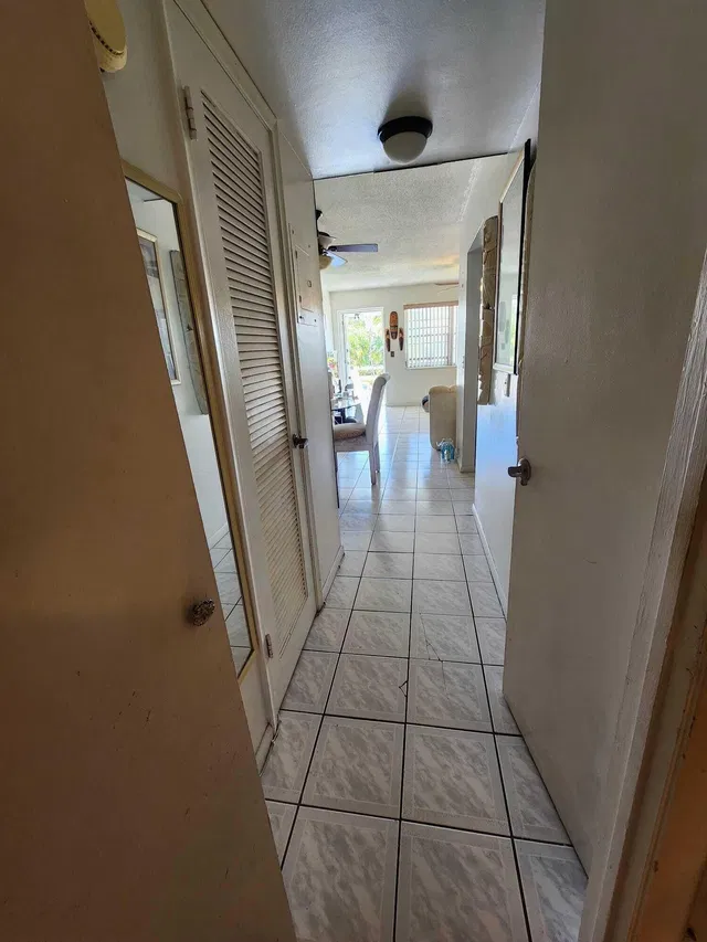  Residence photo 8