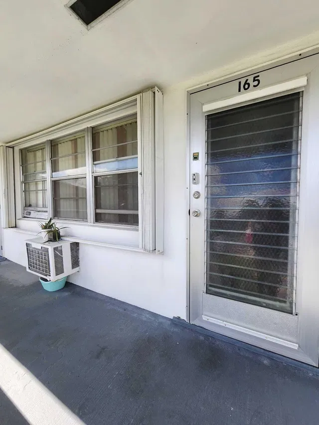  Residence photo 9