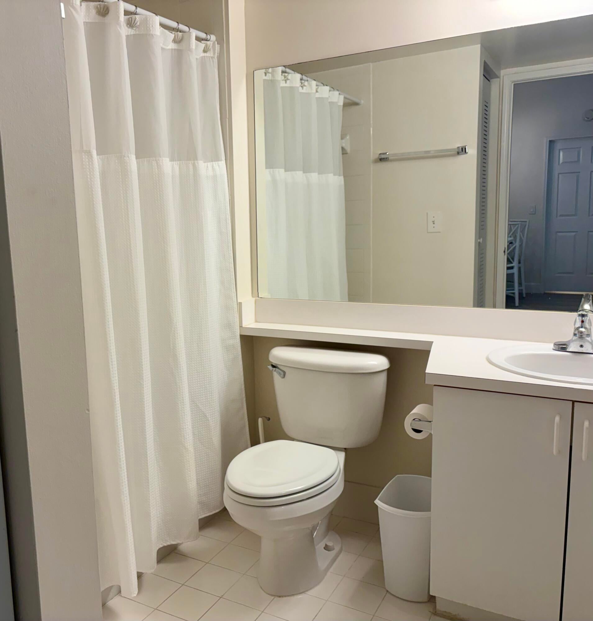 Unit 2304 photo 28