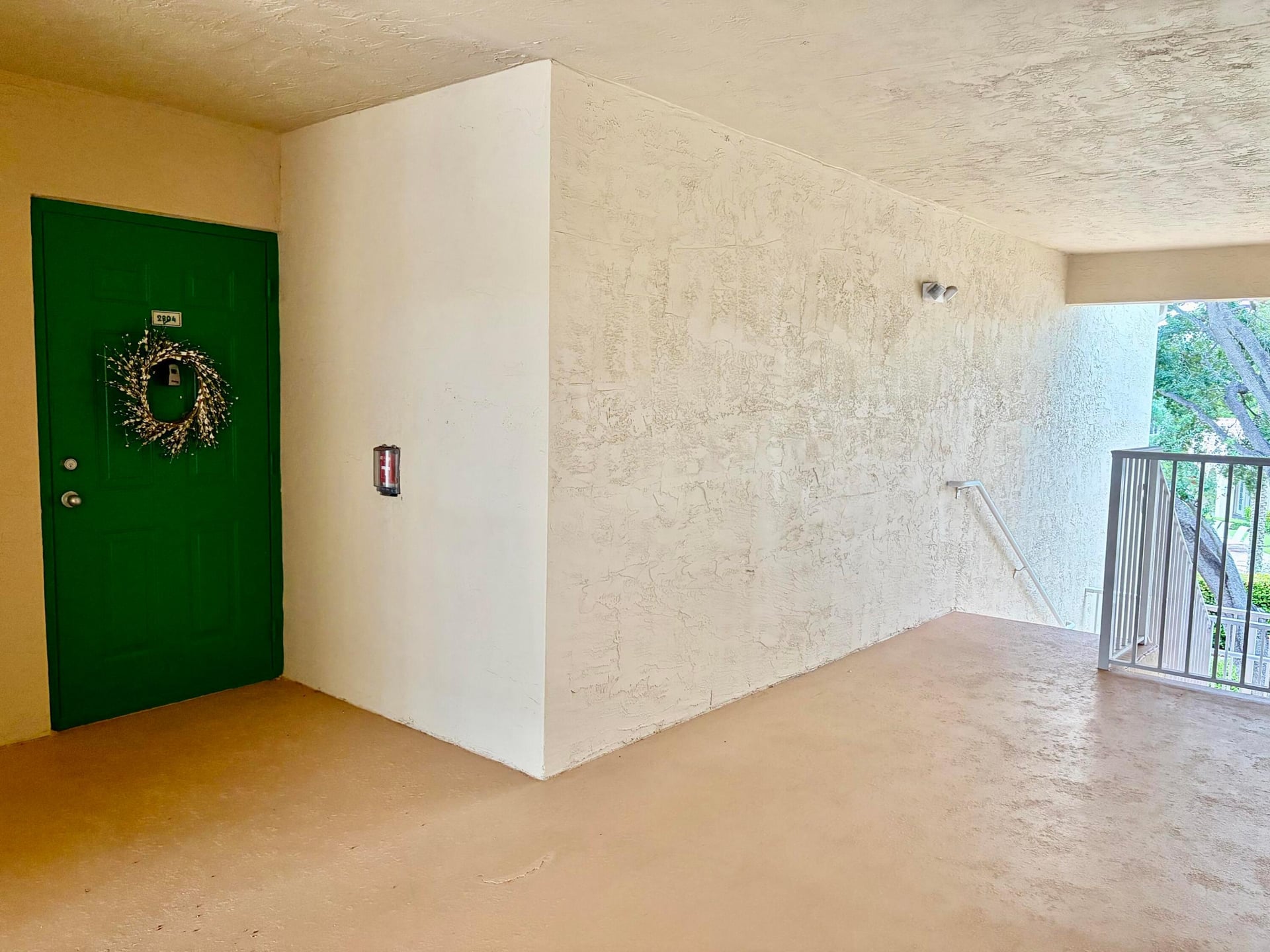 Unit 2304 photo 34