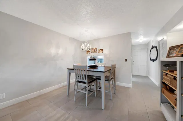 Unit 109 photo 6