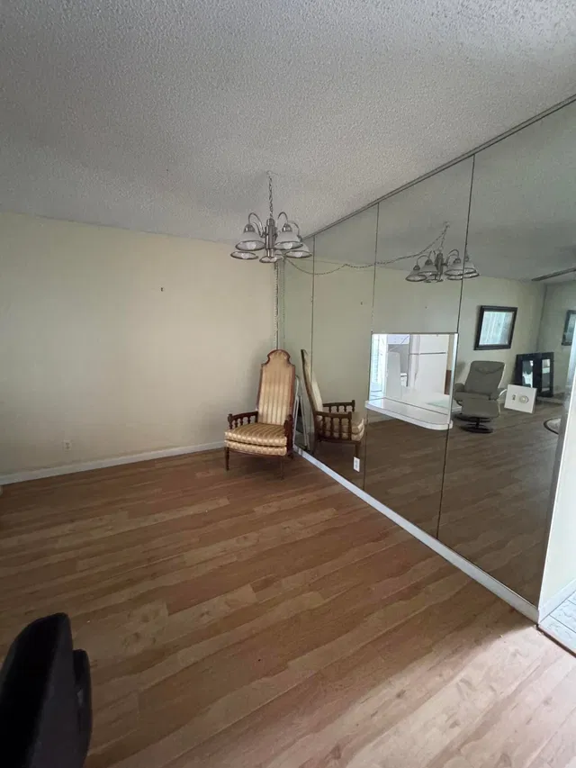 Unit 215 photo 5