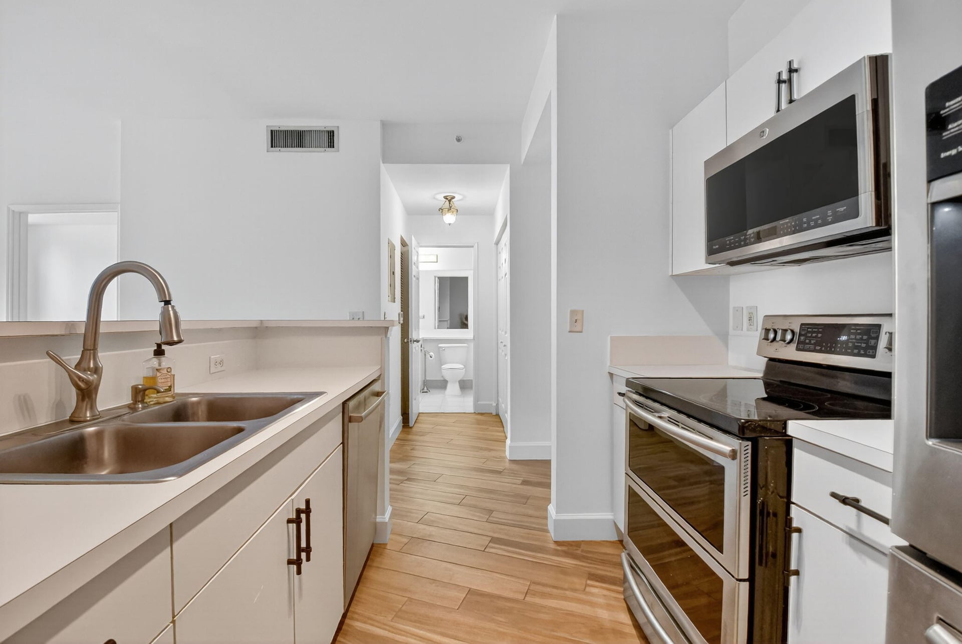 Courtyards in Cityplace Unit 121 photo 8
