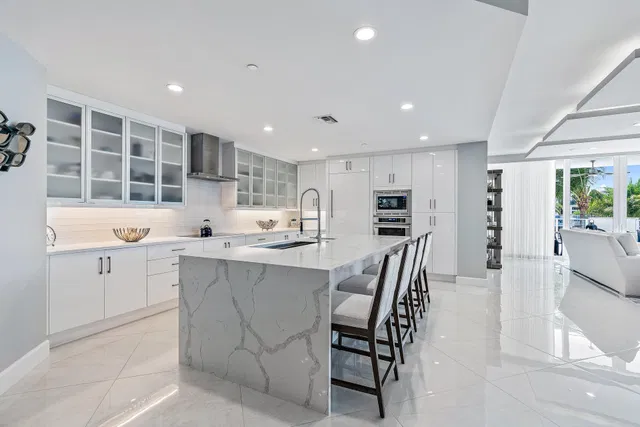 Azure Palm Beach Gardens Unit 203 photo 6
