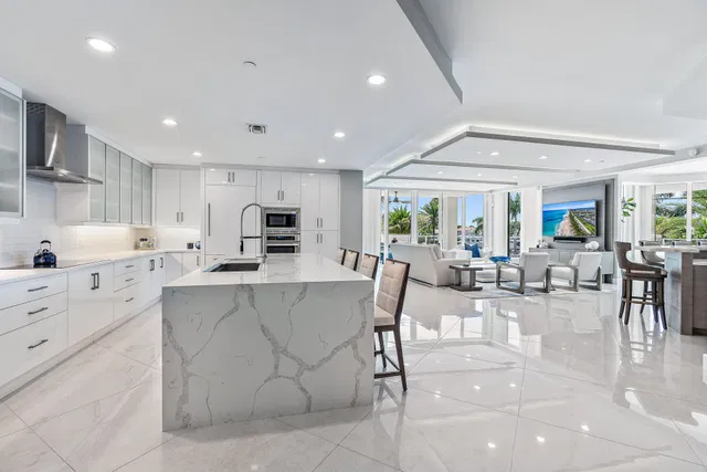Azure Palm Beach Gardens Unit 203 photo 9