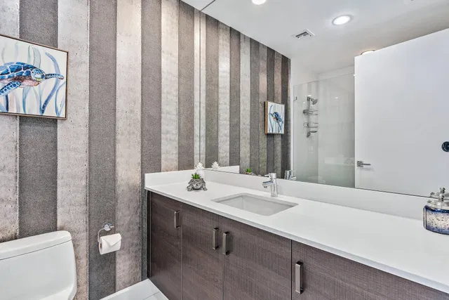 Azure Palm Beach Gardens Unit 203 photo 15