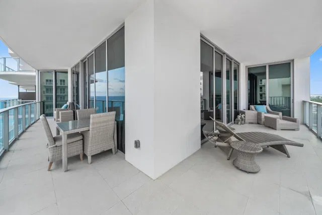 Amrit Ocean Resort & Residences Unit H-1508 photo 4