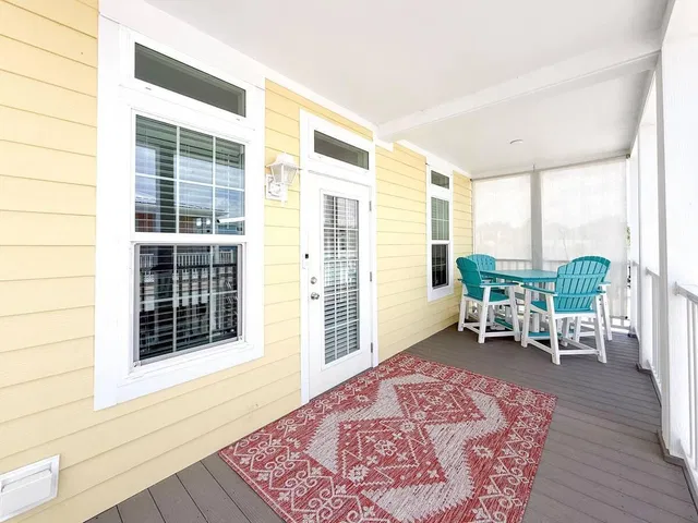 Residence photo 5