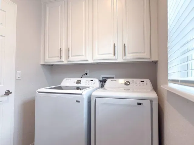 Residence photo 9