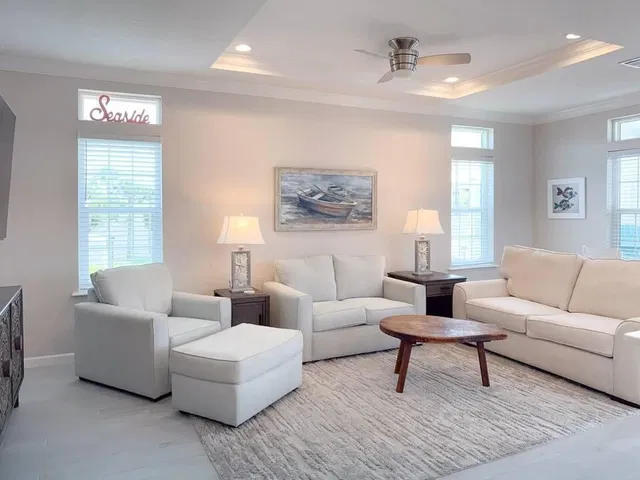 Residence photo 12