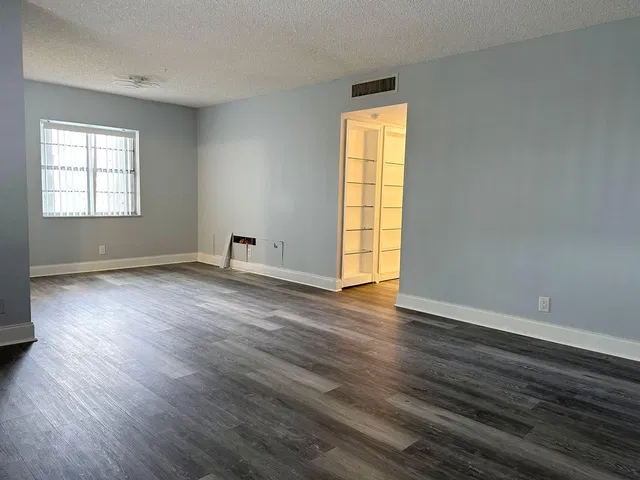 Boca Raton Unit 2010 photo 6