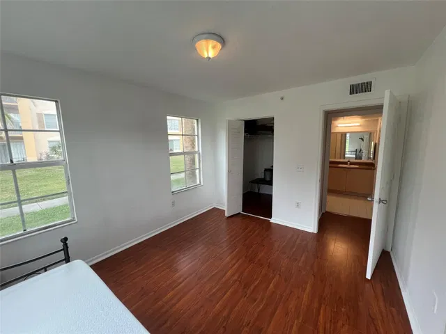 Unit 108 photo 19