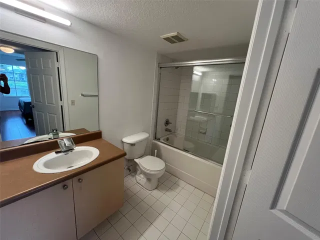 Unit 108 photo 31