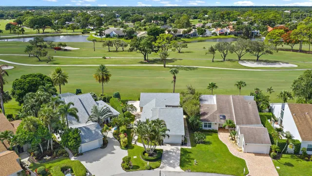 Eastpointe Country Club Residence photo 4