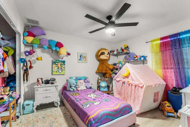  Residence photo 12