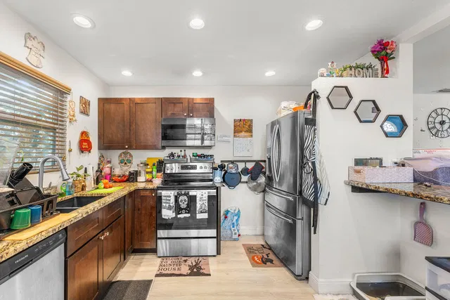 Residence photo 22