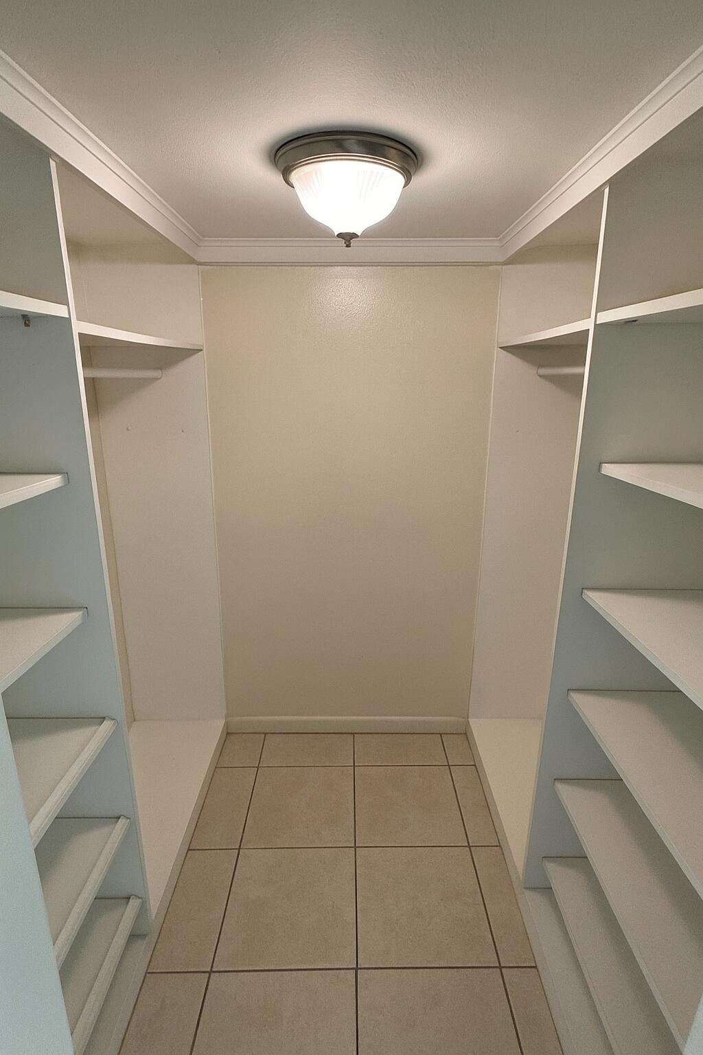 Unit 101 photo 7