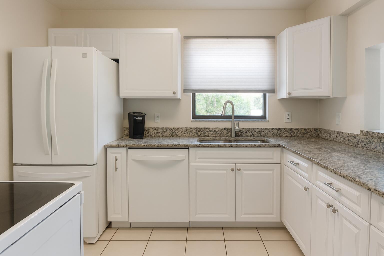 Unit 101 photo 9