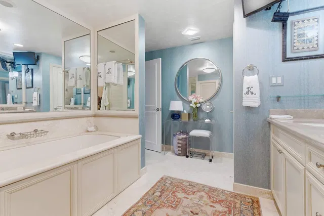 One Royal Palm Way Palm Beach Unit F4 photo 15
