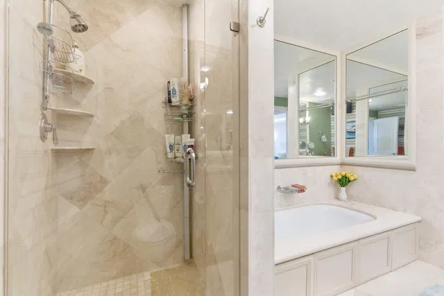 One Royal Palm Way Palm Beach Unit F4 photo 16