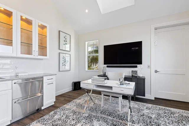 Residence photo 20