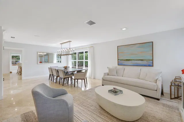 Boca Bath & Tennis Residence photo 8